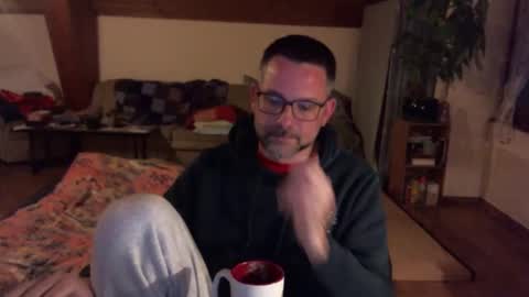 supersquirrel81 online show from April 6, 4:32 am