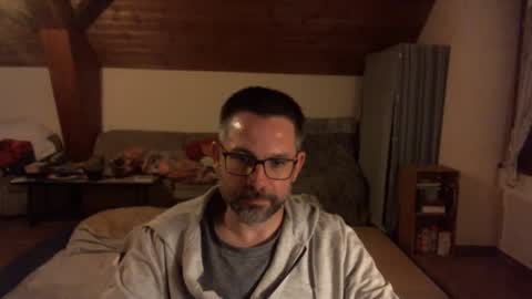 supersquirrel81 online show from November 22, 8:40 pm