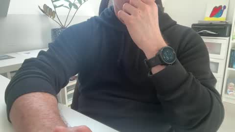 surfstar81 online show from December 15, 12:12 pm