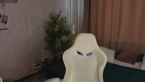 Annie online show from June 3, 1:30 am