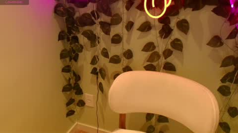 Susan online show from April 16, 11:43 am