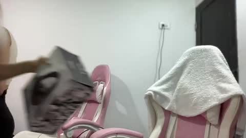 susan online show from November 18, 1:30 am