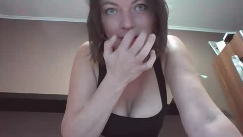 susantay  online show from November 7, 3:36 pm