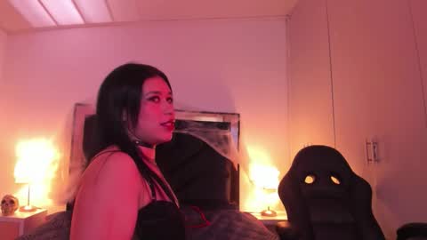 susanvilla online show from October 30, 8:53 pm