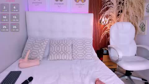 susie online show from April 12, 2:26 am