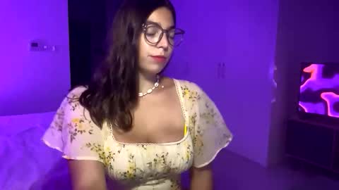 Snapshot of susyli chatting on October 17, 4:33 pm susyli online show from October 17, 4:33 pm