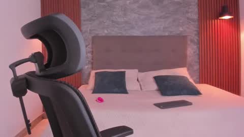 Snapshot of susyrosse chatting on October 16, 1:49 am S U S Y online show from October 16, 1:49 am