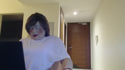 My name is Sissy or more fully Suzanna Aprilia Maria Mariquita Catarina Chinita Banci. Soy una puta - que chimba ladybug online show from May 1, 6:35 pm