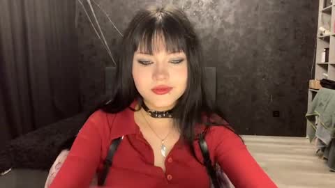 EmilySuonn online show from April 28, 5:45 am