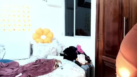 Suzy Amaya  online show from July 26, 3:04 am