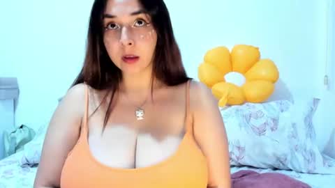 Suzy Amaya  online show from July 8, 11:30 pm