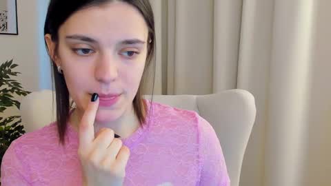 Suzy  next stream  Thursday Friday Saturday online show from February 25, 5:41 am