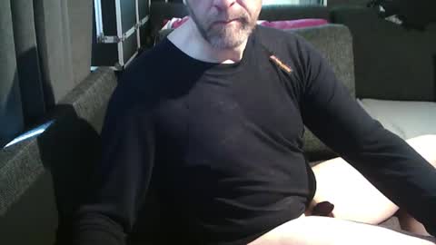 ArnSwart online show from March 25, 2:57 pm