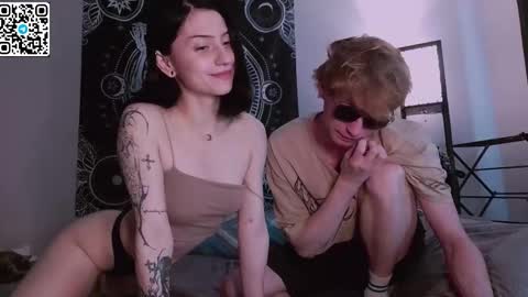 sweaties3 online show from September 15, 10:06 am