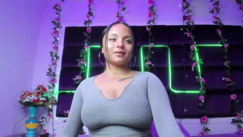 Snapshot of sweelanna chatting on February 20, 8:17 am sweet ana online show from February 20, 8:17 am