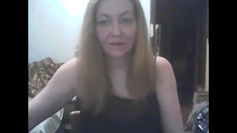 sweet4blonde67 online show from December 3, 12:17 pm