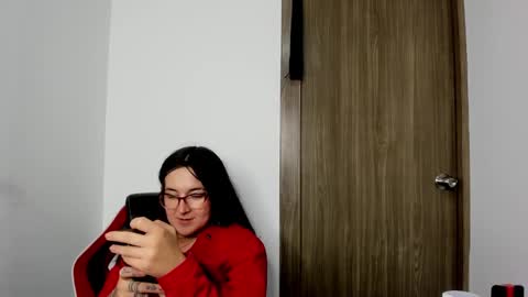 sweet__suck69bitch online show from February 27, 1:52 am