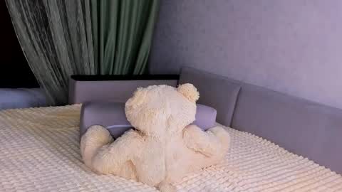 Alice online show from April 15, 7:58 pm