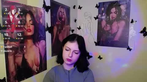 Snapshot of sweet_cherryg chatting on March 11, 6:08 pm Ivy online show from March 11, 6:08 pm