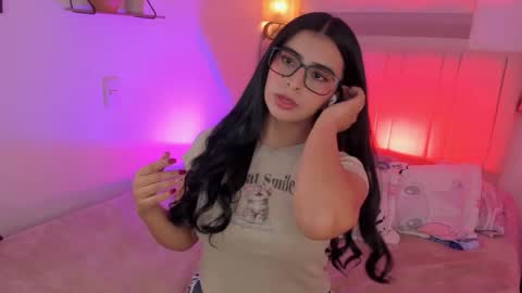 Snapshot of sweet_deepthroat chatting on October 20, 5:23 am sweet_deepthroat online show from October 20, 5:23 am