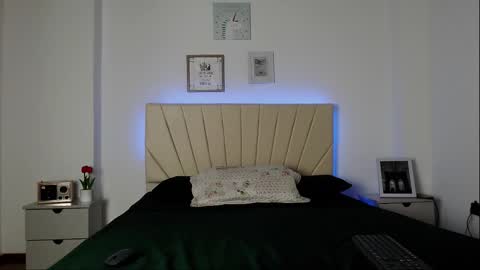 sweet_eclipsex02 online show from December 2, 9:40 am