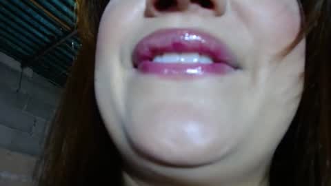 Snapshot of sweet_feeling30 chatting on October 14, 9:40 pm carolina online show from October 14, 9:40 pm