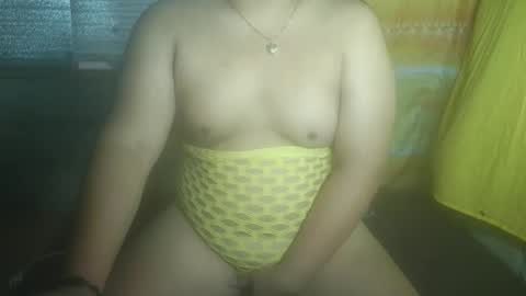 sweet_frex123 online show from January 9, 11:32 pm