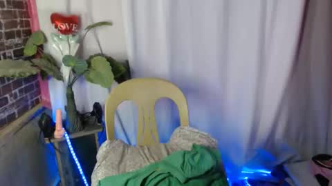 hanna mae online show from February 28, 7:23 am