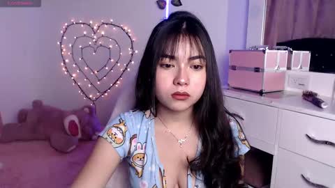 Hannah online show from March 25, 12:45 pm