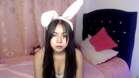 Hannah online show from September 15, 9:55 am