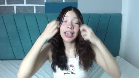 sweet_kitty_05 online show from February 2, 11:56 pm