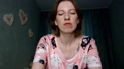 sweet_lilbunny online show from September 11, 2:13 am