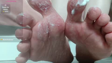 sweet_lilbunny online show from August 4, 5:42 pm