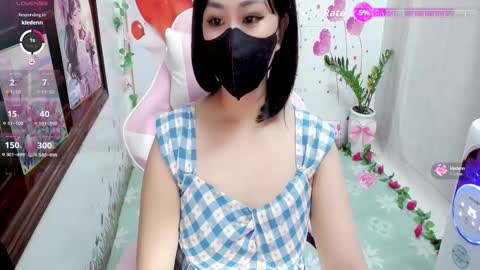 Lily online show from October 8, 7:42 pm