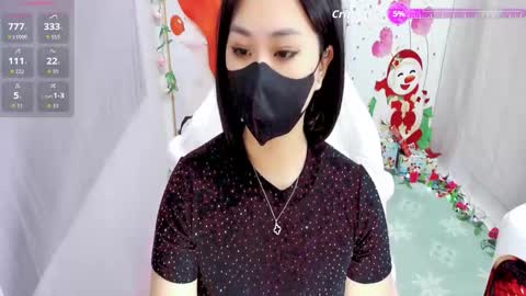 Lily online show from December 18, 9:54 pm