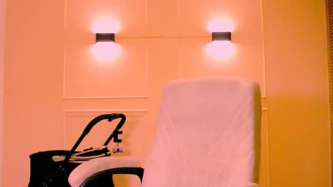 My name is Catalina. Please say hello I like to chat with you. If you have requests please use tip online show from March 25, 3:02 am