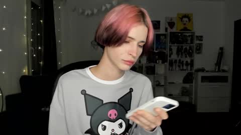 kira online show from January 15, 8:28 pm