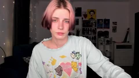 kira online show from February 18, 7:13 pm