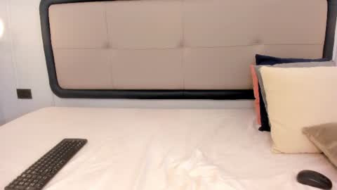 sweet online show from July 2, 8:03 pm