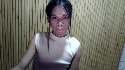 Zhienne online show from December 2, 3:16 am