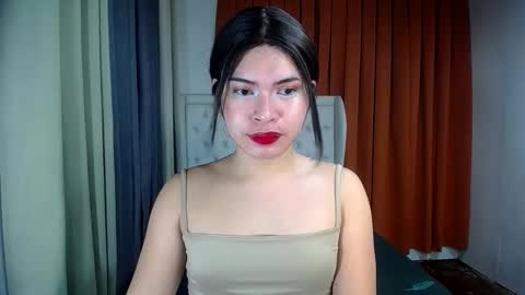 sweet_trexie online show from May 2, 4:40 am