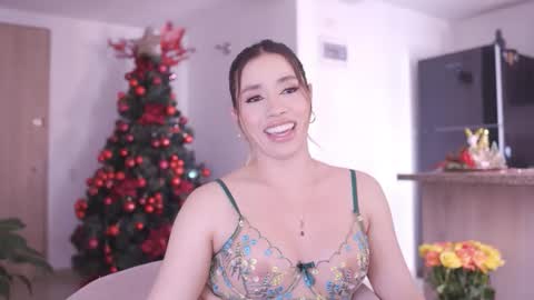 Camila online show from January 13, 8:05 pm