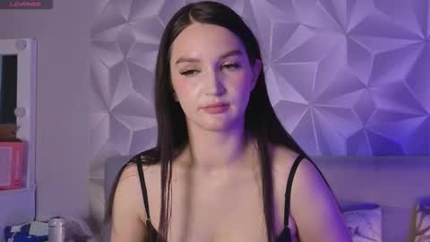 sweetbitch3191 online show from October 22, 8:06 am