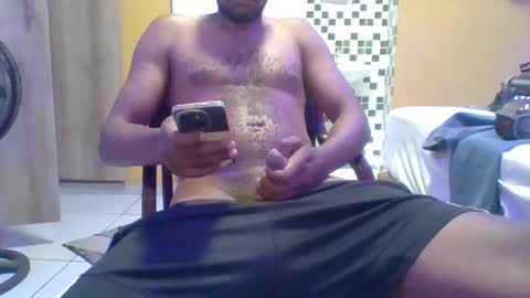 sweetboi32 online show from January 13, 9:39 am