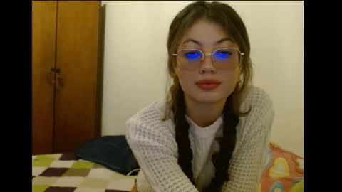 sweetcalm_ online show from February 27, 4:27 am