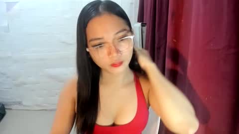 SOPHIA online show from January 18, 12:30 am