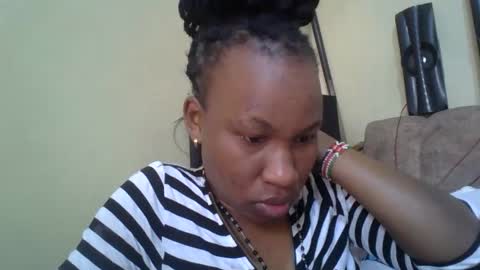 sweetdiva2012 online show from October 27, 7:30 am