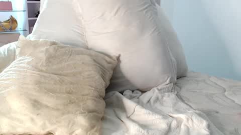 miss candie online show from December 4, 8:12 pm