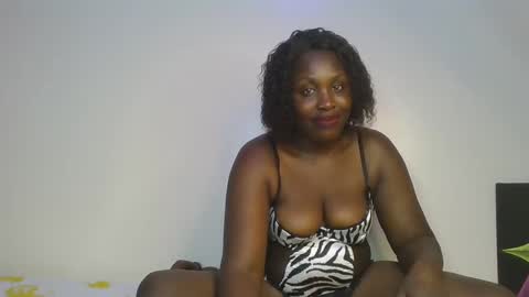 SweetestSexyEbony online show from January 24, 3:24 pm