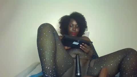 SweetestSexyEbony online show from December 28, 2:53 pm